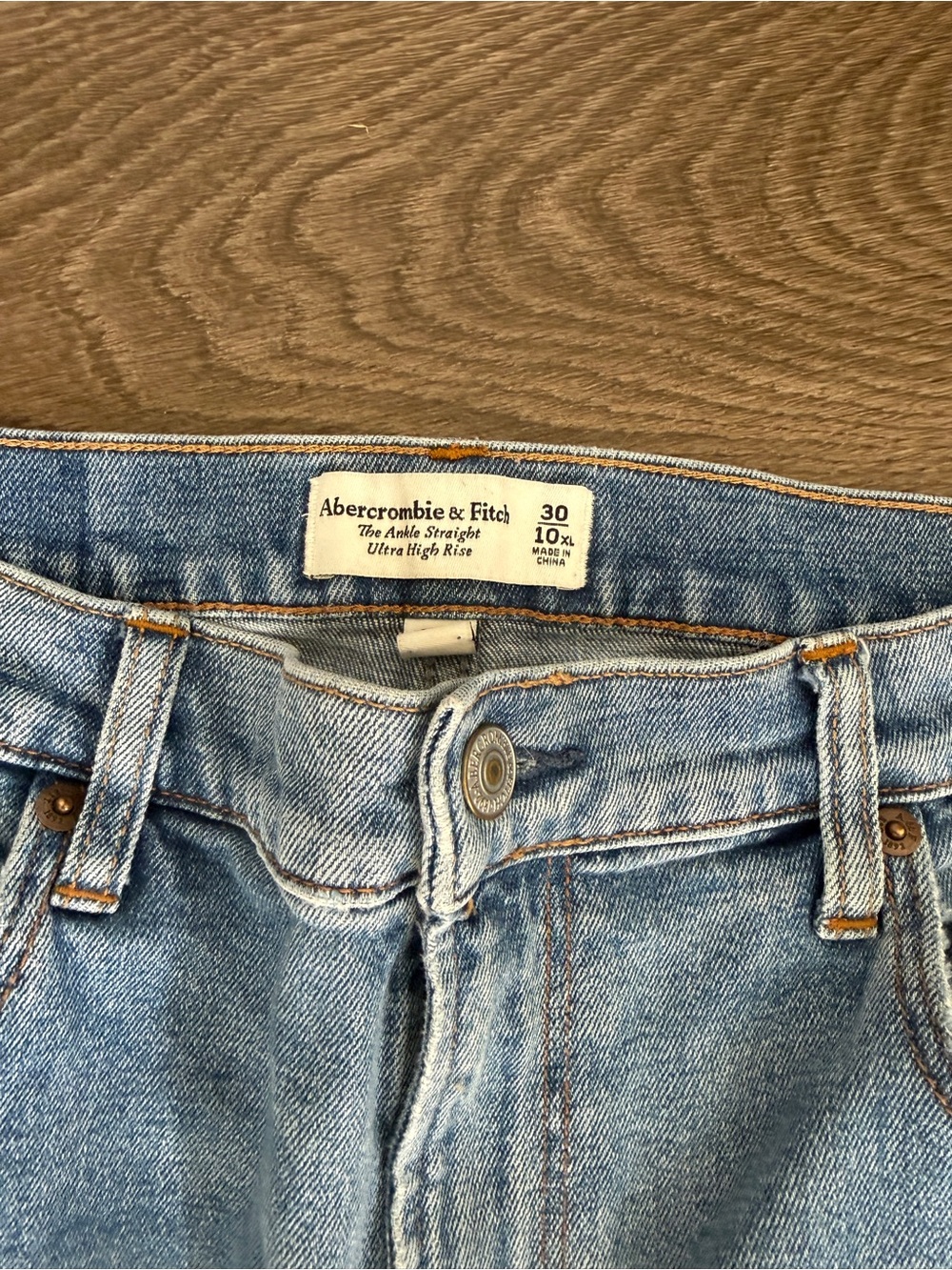 Abercrombie & Fitch Light Blue High Rise Women’s Jeans - Picture 3 of 3